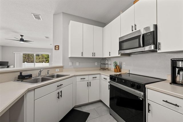 8707 CORINTHIAN WAY, New Port Richey, FL 34654