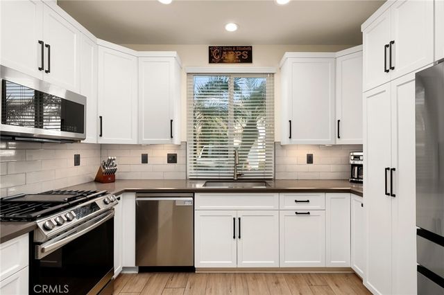 470 N Londonderry Lane A, Orange, CA 92869