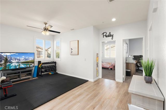 470 N Londonderry Lane A, Orange, CA 92869