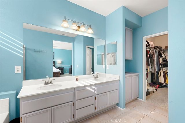 470 N Londonderry Lane A, Orange, CA 92869