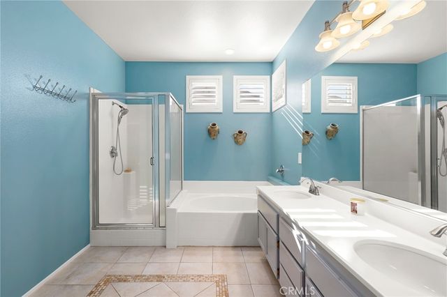470 N Londonderry Lane A, Orange, CA 92869