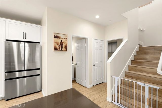 470 N Londonderry Lane A, Orange, CA 92869