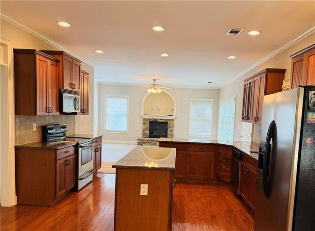 1652 Park Hollow Lane, Lawrenceville, GA 30043