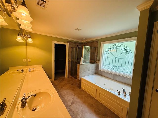 1652 Park Hollow Lane, Lawrenceville, GA 30043