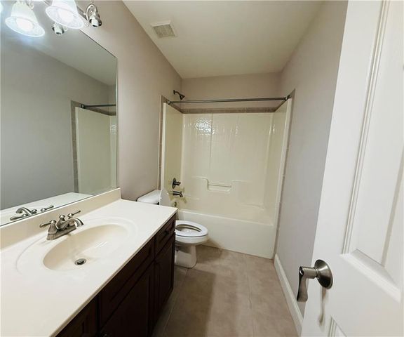 1652 Park Hollow Lane, Lawrenceville, GA 30043