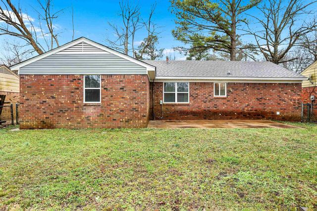 5052 BLACKSMITH DR, Memphis, TN 38127