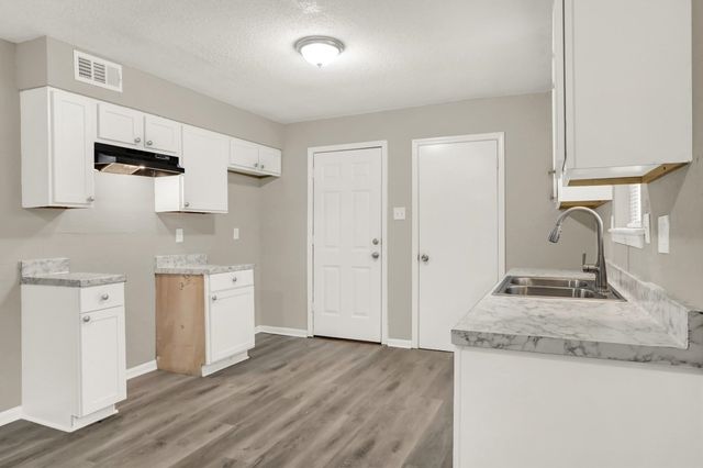 5052 BLACKSMITH DR, Memphis, TN 38127