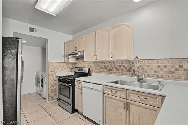 8440 Stoney Bluff Avenue, Las Vegas, NV 89129