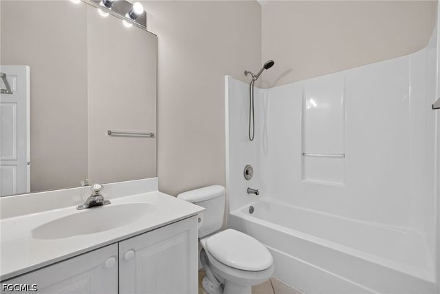 798 105th AVE N, Naples, FL 34108