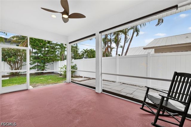 798 105th AVE N, Naples, FL 34108