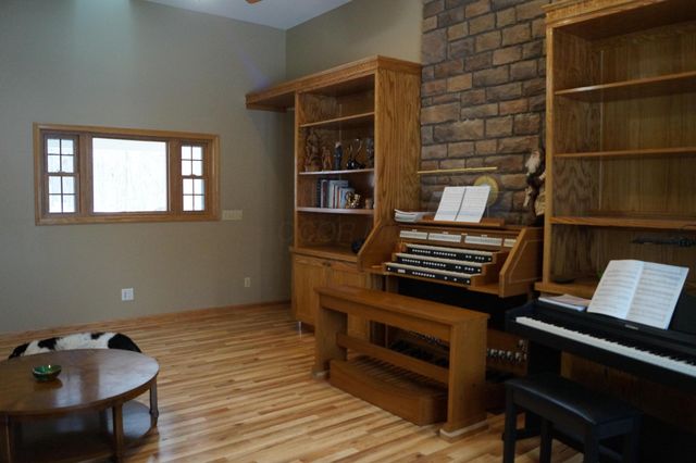 2474 Sleepy Hollow Road SE, Heath, OH 43056