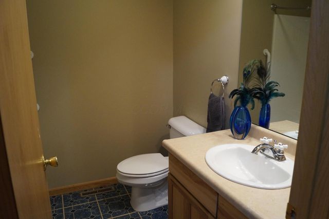 2474 Sleepy Hollow Road SE, Heath, OH 43056