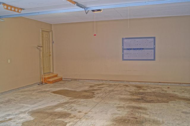 2474 Sleepy Hollow Road SE, Heath, OH 43056