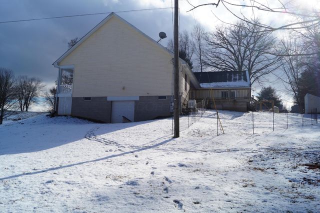 2474 Sleepy Hollow Road SE, Heath, OH 43056