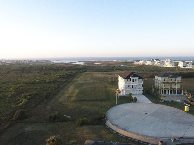 21334 Scissor Tail Lane, Galveston, TX 77554