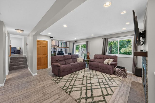 12754 Independence Avenue, Savage, MN 55378