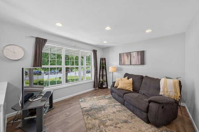 12754 Independence Avenue, Savage, MN 55378