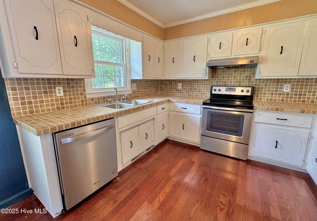 414 Wheat Street, Kinston, NC 28504