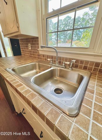 414 Wheat Street, Kinston, NC 28504
