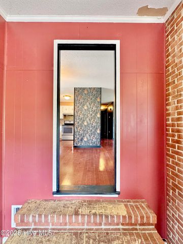 414 Wheat Street, Kinston, NC 28504