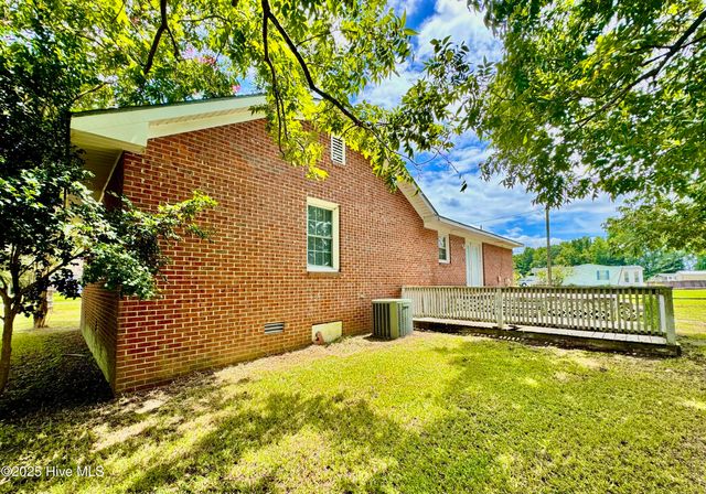414 Wheat Street, Kinston, NC 28504