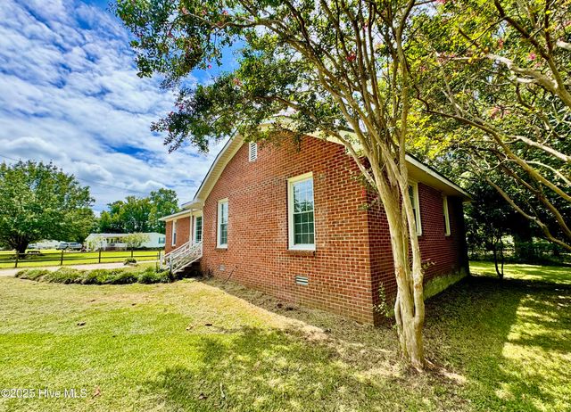 414 Wheat Street, Kinston, NC 28504
