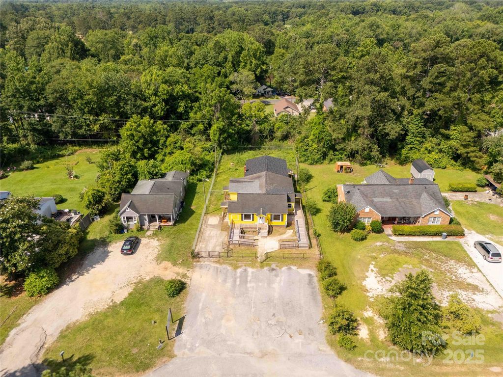 1802/1806 Airport Road, Lancaster, SC 29720