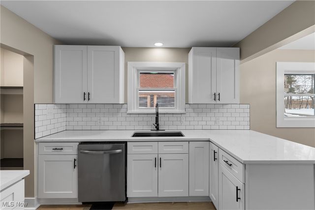 1930 48th Street NW, Canton, OH 44709