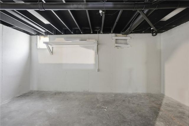 2221 S Hawthorne Avenue, Independence, MO 64052