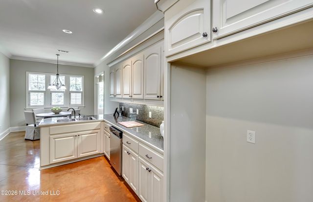 102 Brighton Lane, Ridgeland, MS 39157