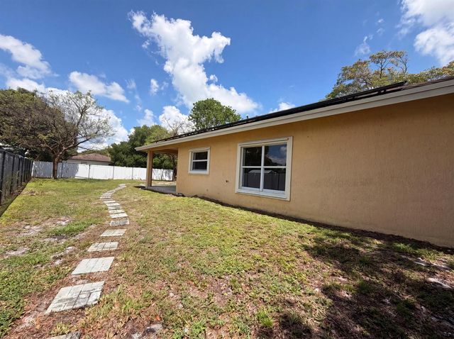 453 N Deerfield Avenue, Deerfield Beach, FL 33441