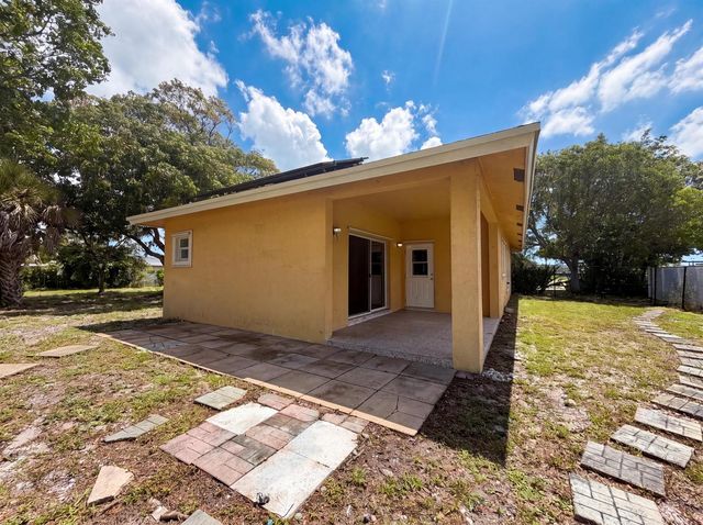 453 N Deerfield Avenue, Deerfield Beach, FL 33441