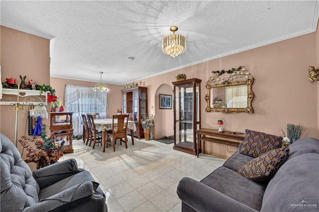 710 N Padre Avenue, Weslaco, TX 78596