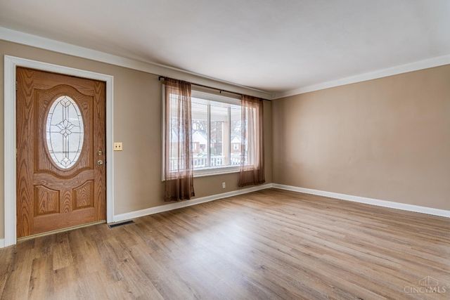 6931 Gloria Drive, North College Hill, OH 45239