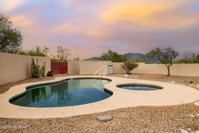 5708 N Cotton Place, Tucson, AZ 85745