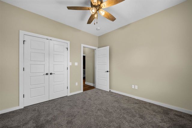 10613 NE Seaside Ln, Elgin, OK 73538