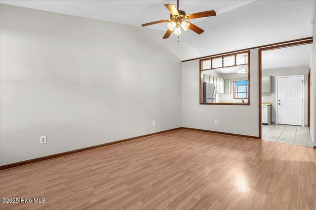 1034 Spring Villa Drive, Jacksonville, NC 28540