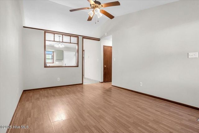 1034 Spring Villa Drive, Jacksonville, NC 28540