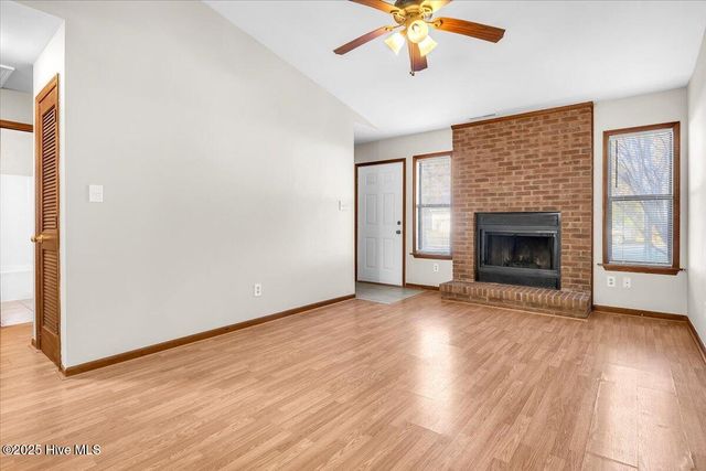 1034 Spring Villa Drive, Jacksonville, NC 28540