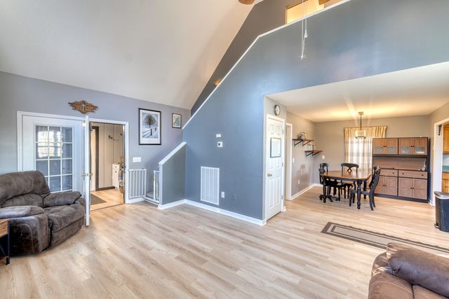 531 Wikle Road, Hayesville, NC 28904