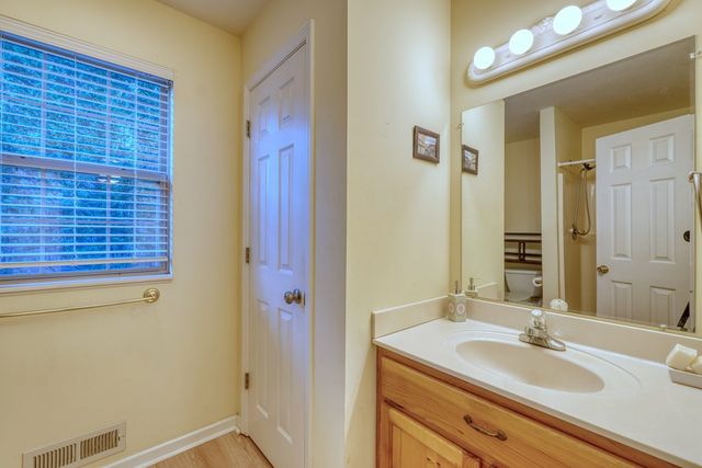 531 Wikle Road, Hayesville, NC 28904