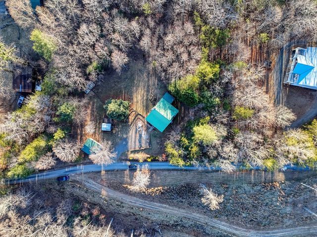 531 Wikle Road, Hayesville, NC 28904