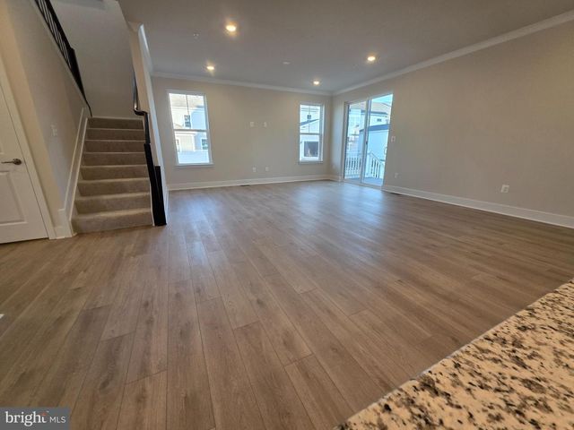 6511 PADDINGTON ST, Middle River, MD 21220