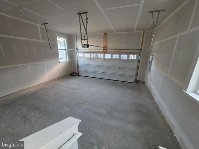 6511 PADDINGTON ST, Middle River, MD 21220