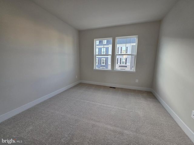 6511 PADDINGTON ST, Middle River, MD 21220