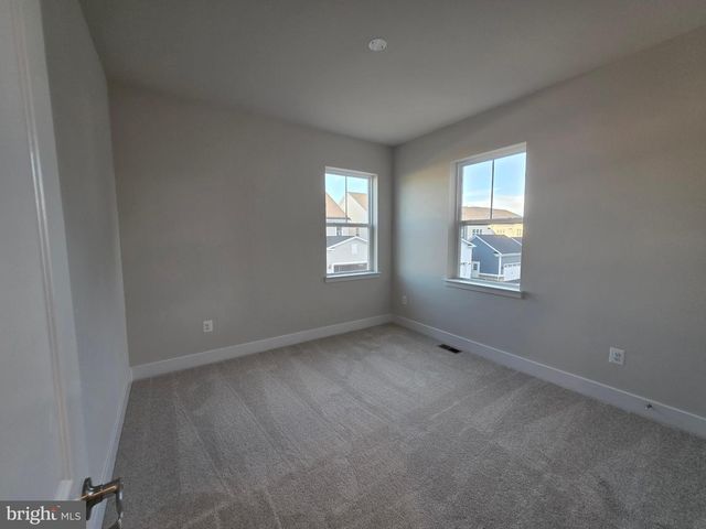 6511 PADDINGTON ST, Middle River, MD 21220