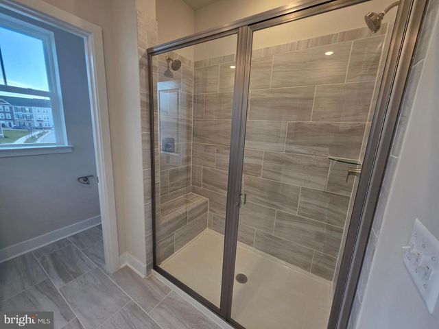 6511 PADDINGTON ST, Middle River, MD 21220