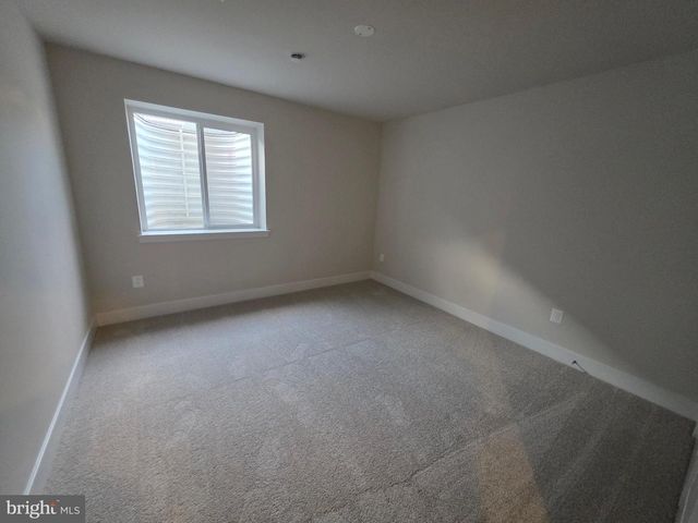 6511 PADDINGTON ST, Middle River, MD 21220