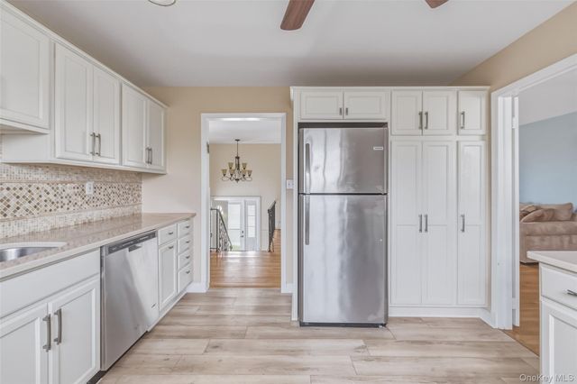 68 Madison Avenue, Island Park, NY 11558