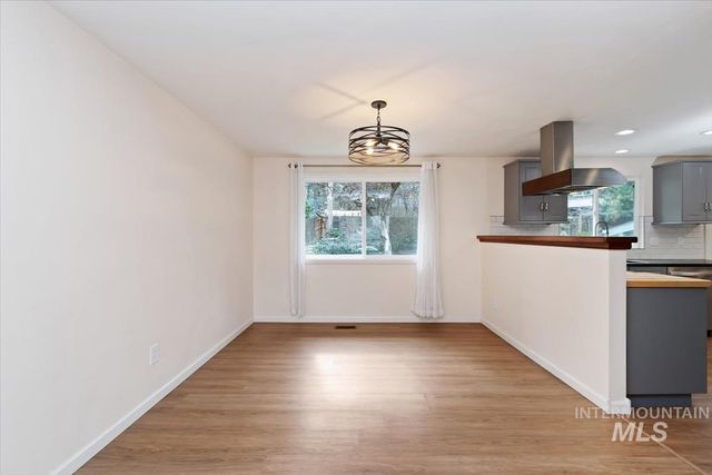 1909 E Mortimer, Boise, ID 83712